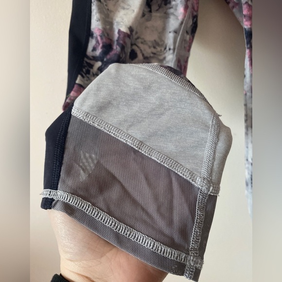 Lululemon If You're Lucky Crop *Full-On Luxtreme - Picture 4 of 5